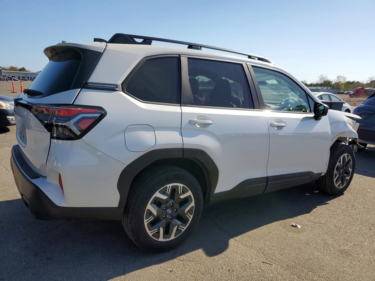 SUBARU FORESTER 2025 — 4