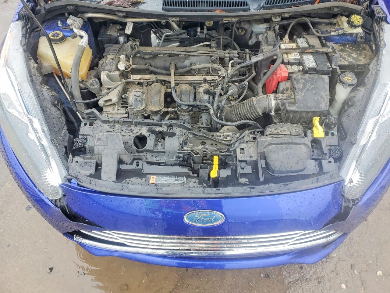 FORD FIESTA 2015 — 12