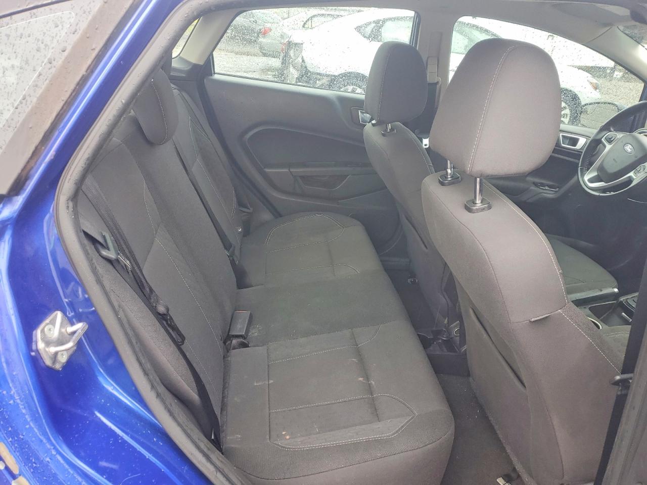 FORD FIESTA 2015 — 11