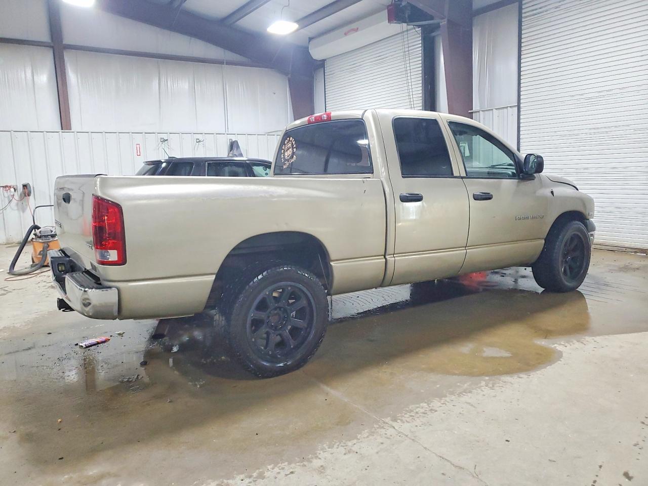 DODGE RAM 1500 2003 — 4