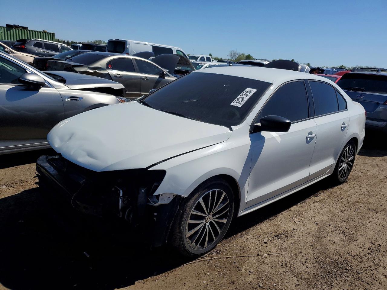 VOLKSWAGEN JETTA 2016 — 2