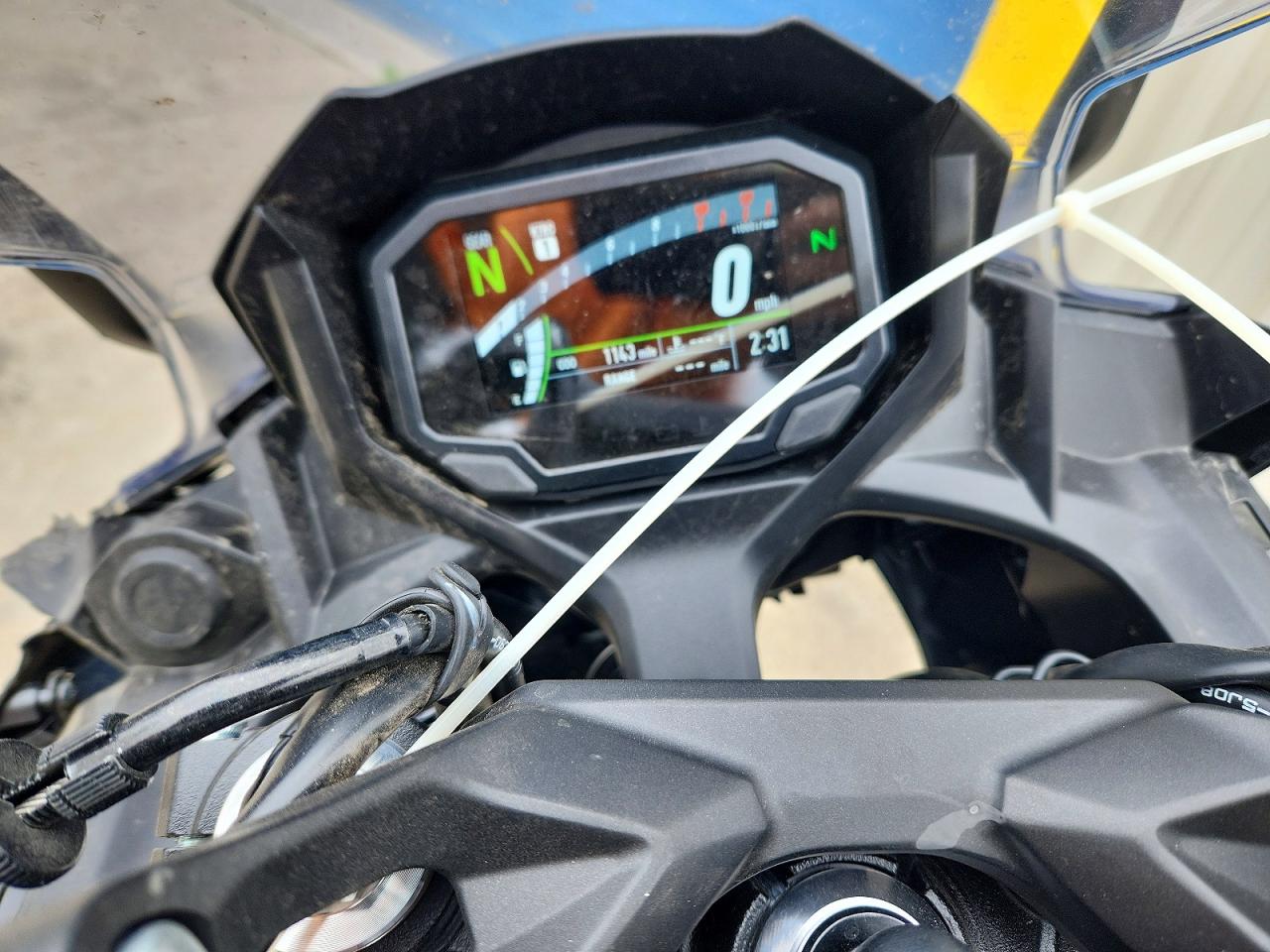 KAWASAKI EX650 2026 — 8