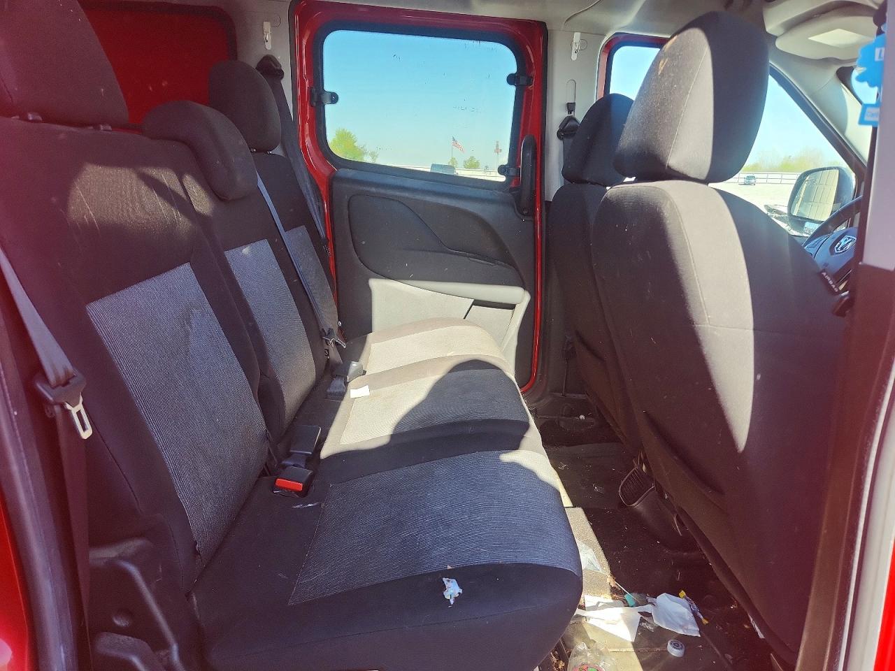 RAM PROMASTER CITY 2016 — 12