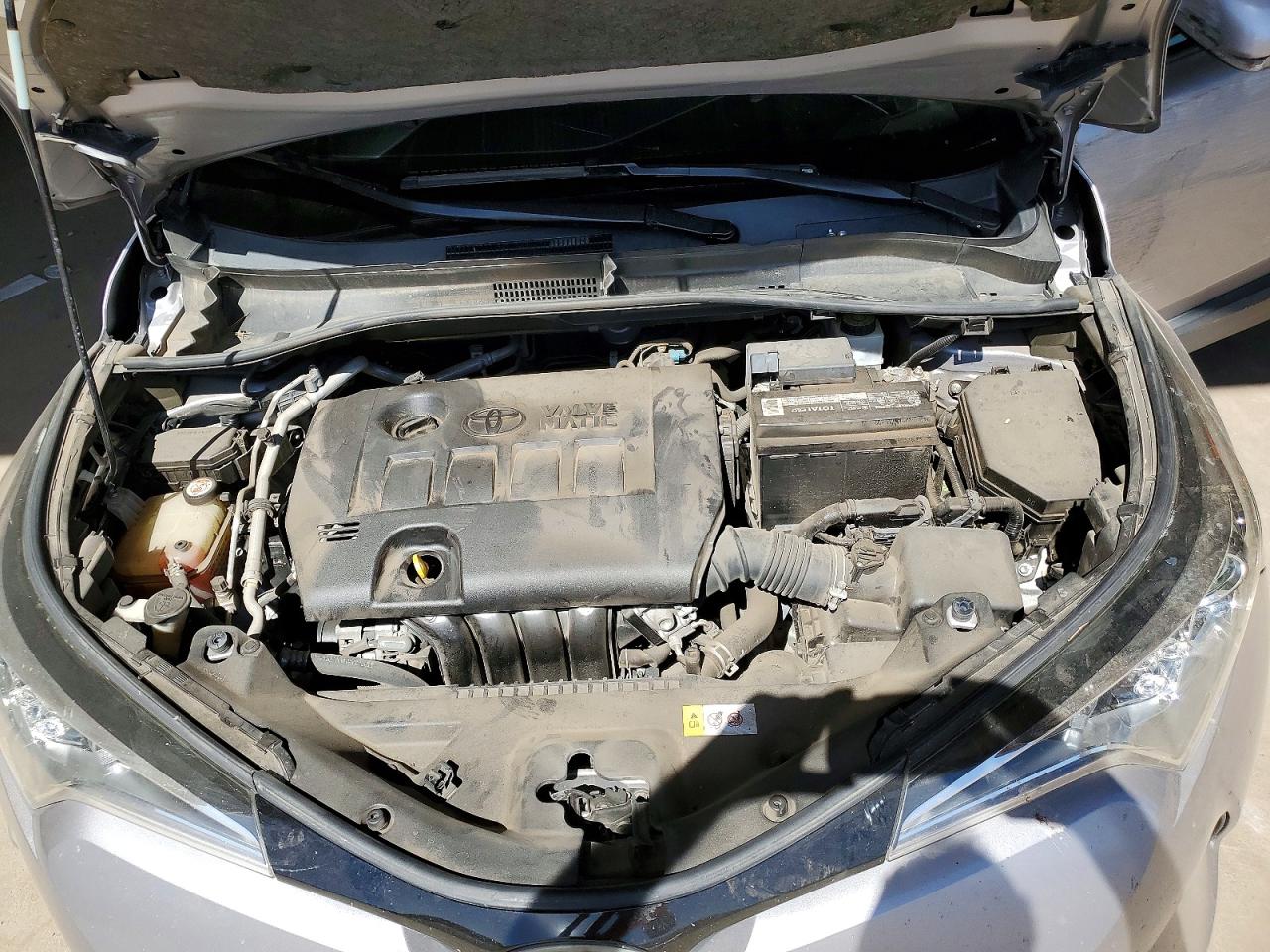 TOYOTA C-HR 2019 — 12