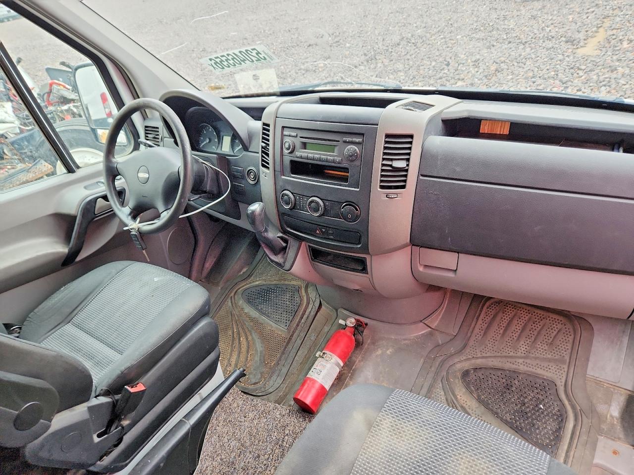FREIGHTLINER SPRINTER 2012 — 9