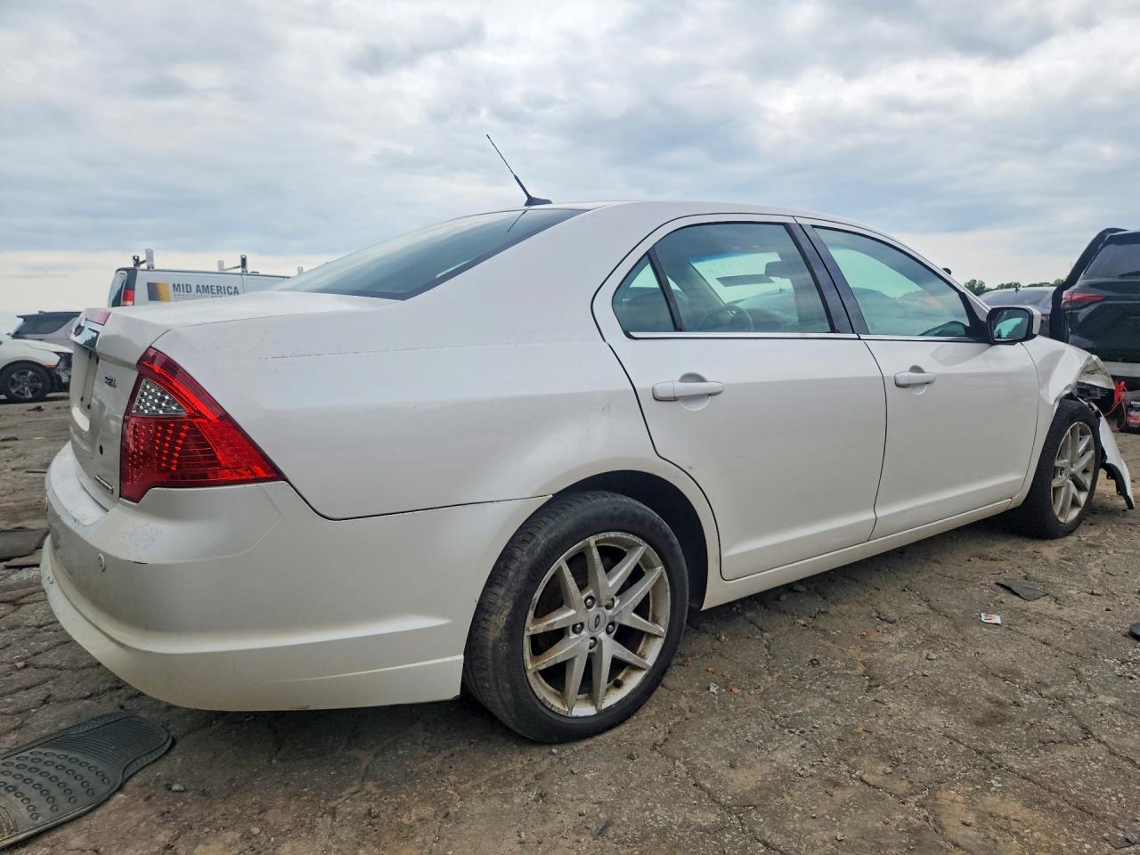 FORD FUSION 2012 — 4