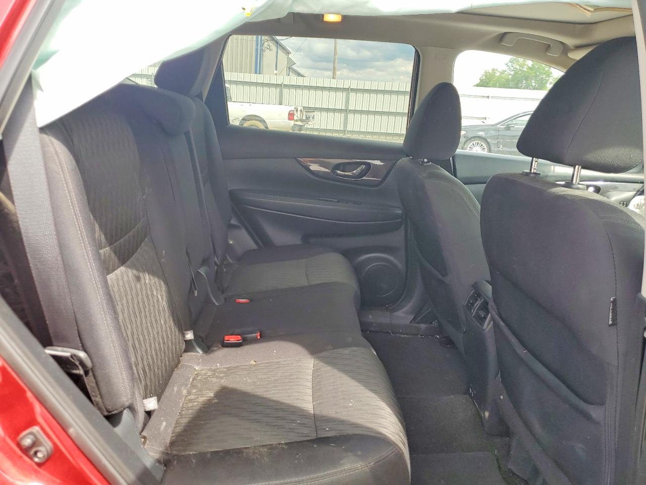NISSAN ROGUE 2019 — 12