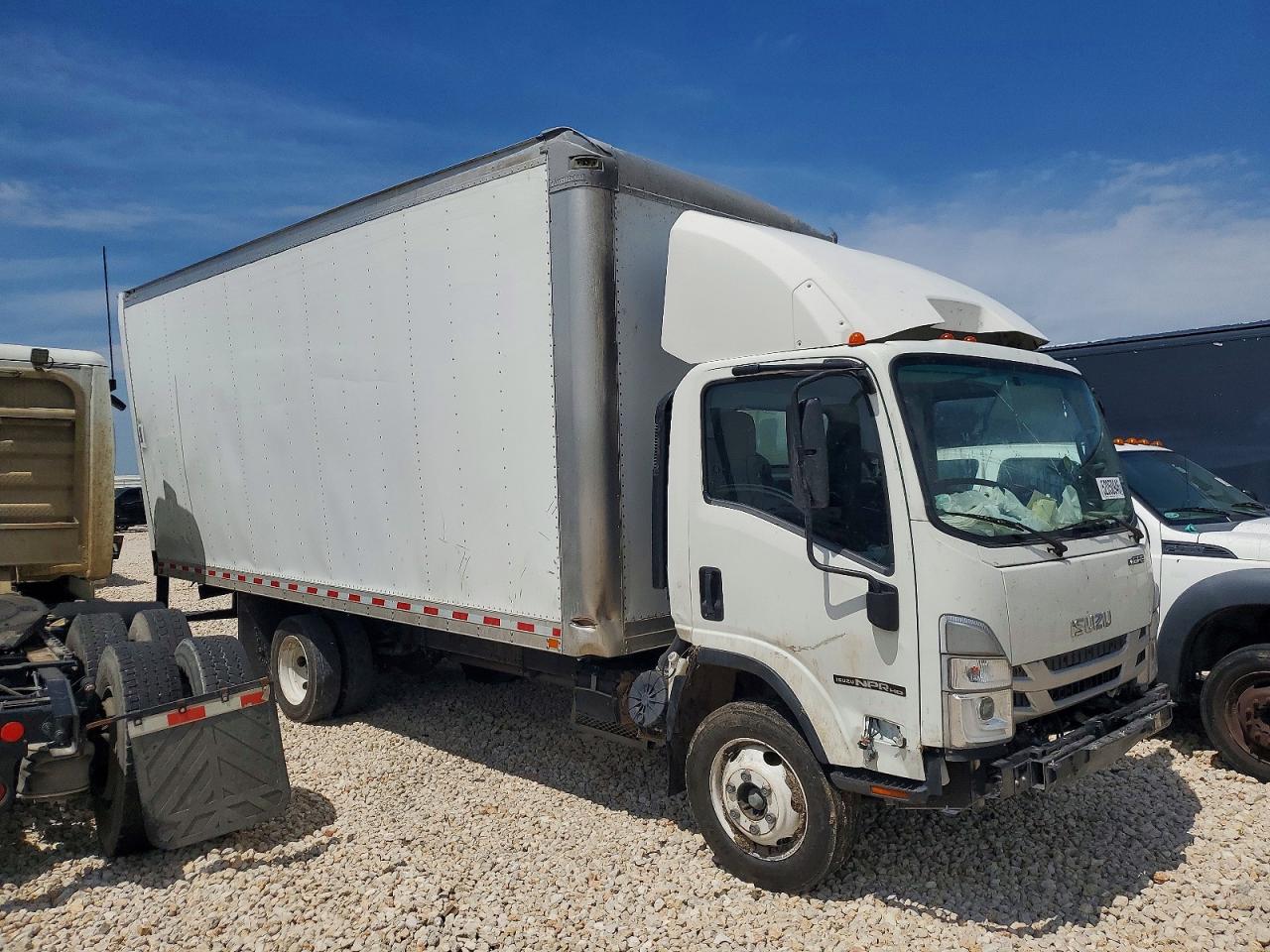 ISUZU NPR HD 2024 — 2