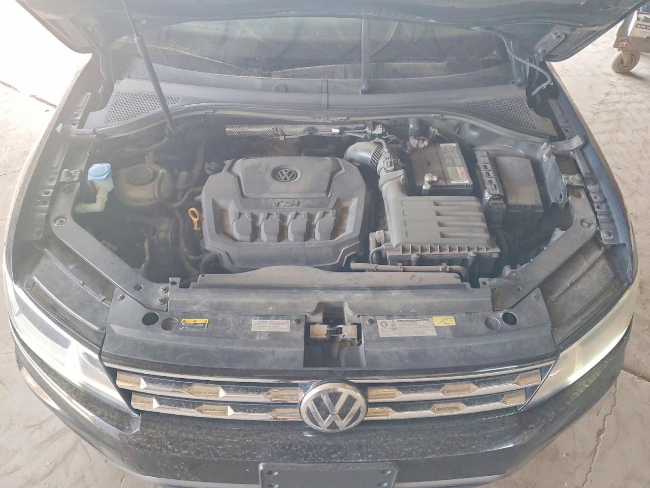 VOLKSWAGEN TIGUAN 2019 — 13