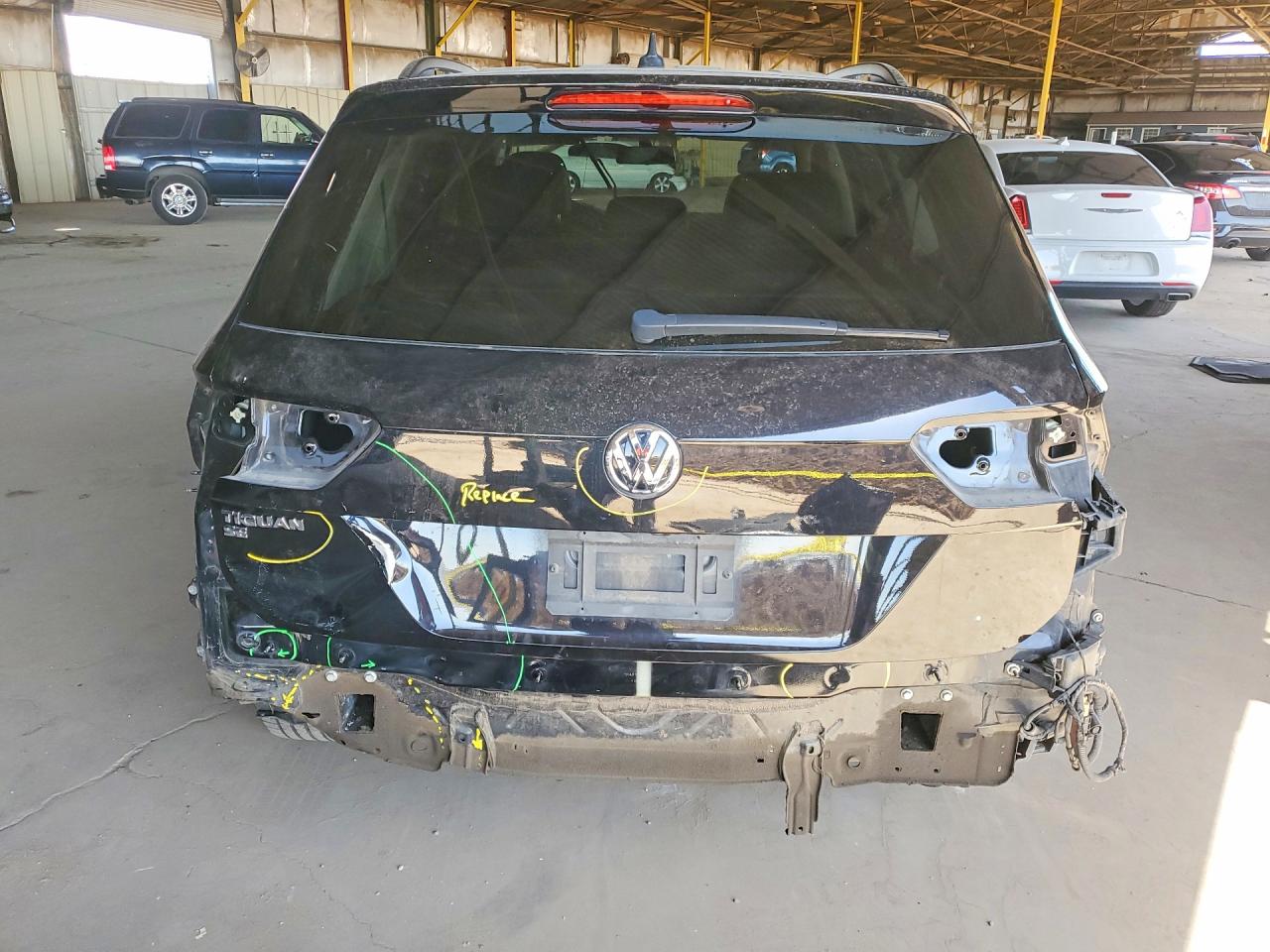 VOLKSWAGEN TIGUAN 2019 — 7