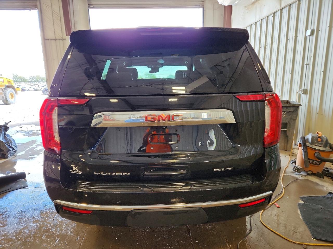 GMC YUKON 2023 — 7