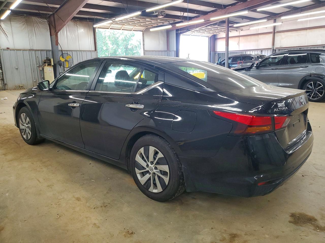 NISSAN ALTIMA 2024 — 3