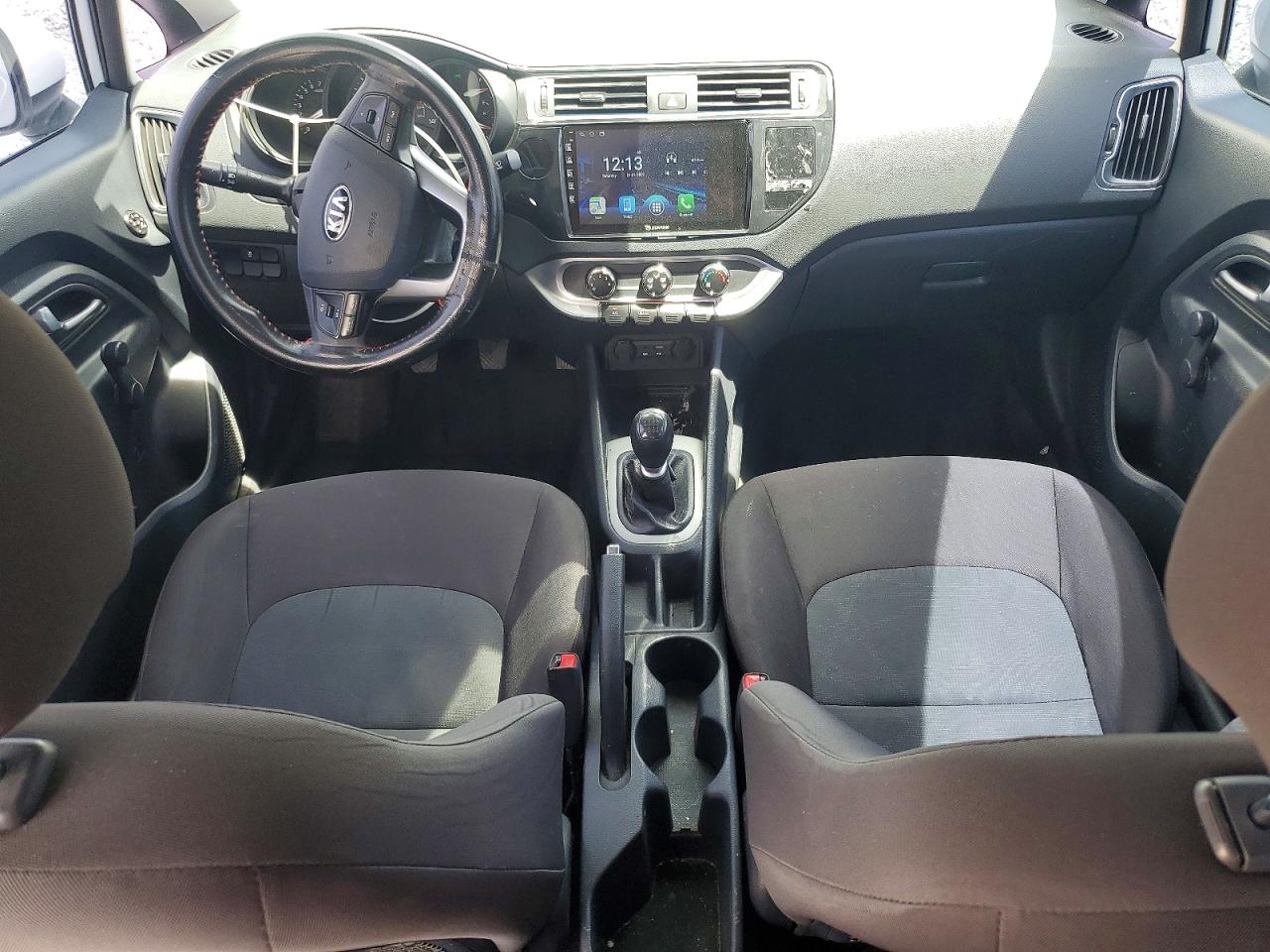 KIA RIO 2016 — 9