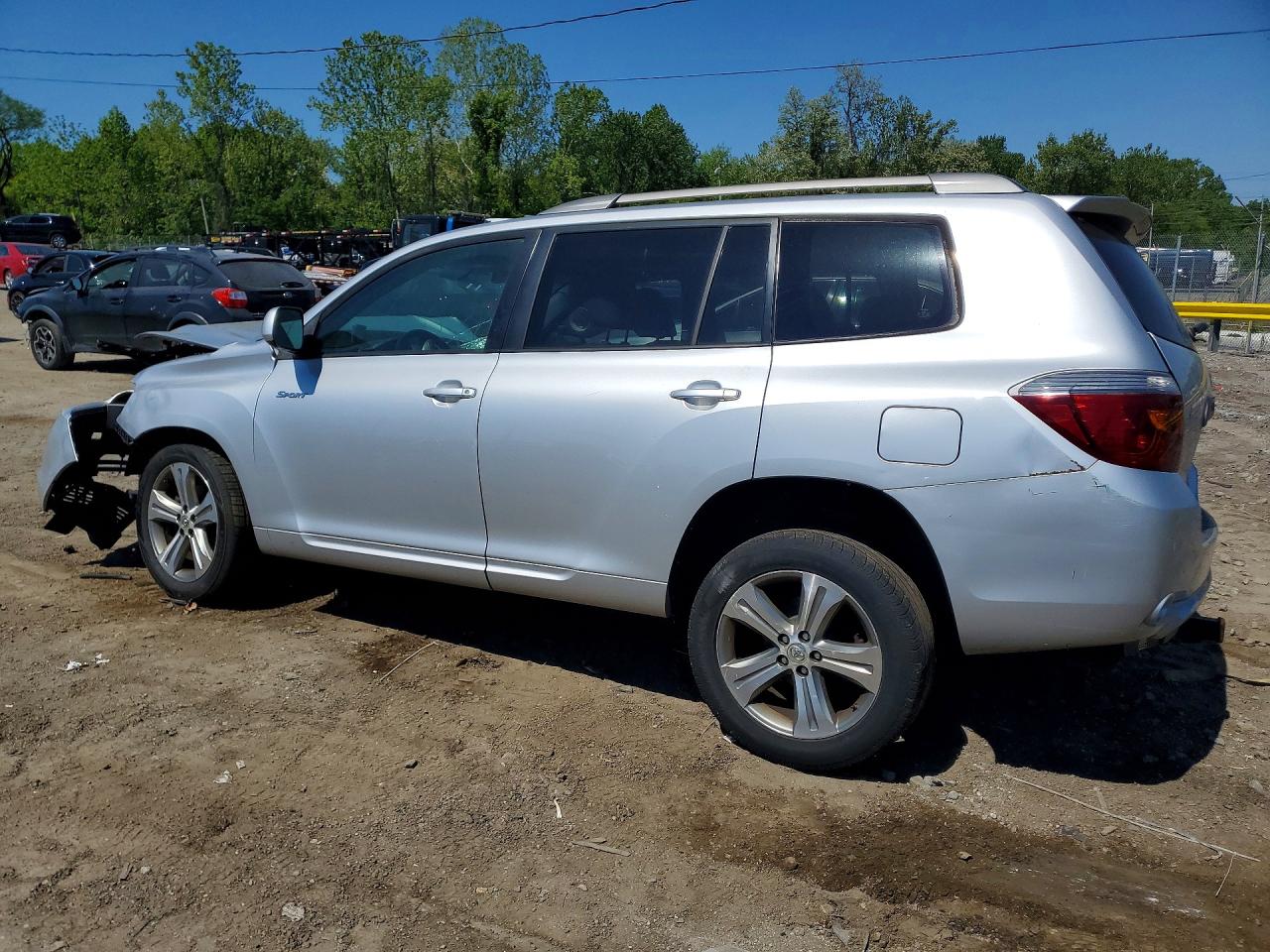 TOYOTA HIGHLANDER 2010 — 3