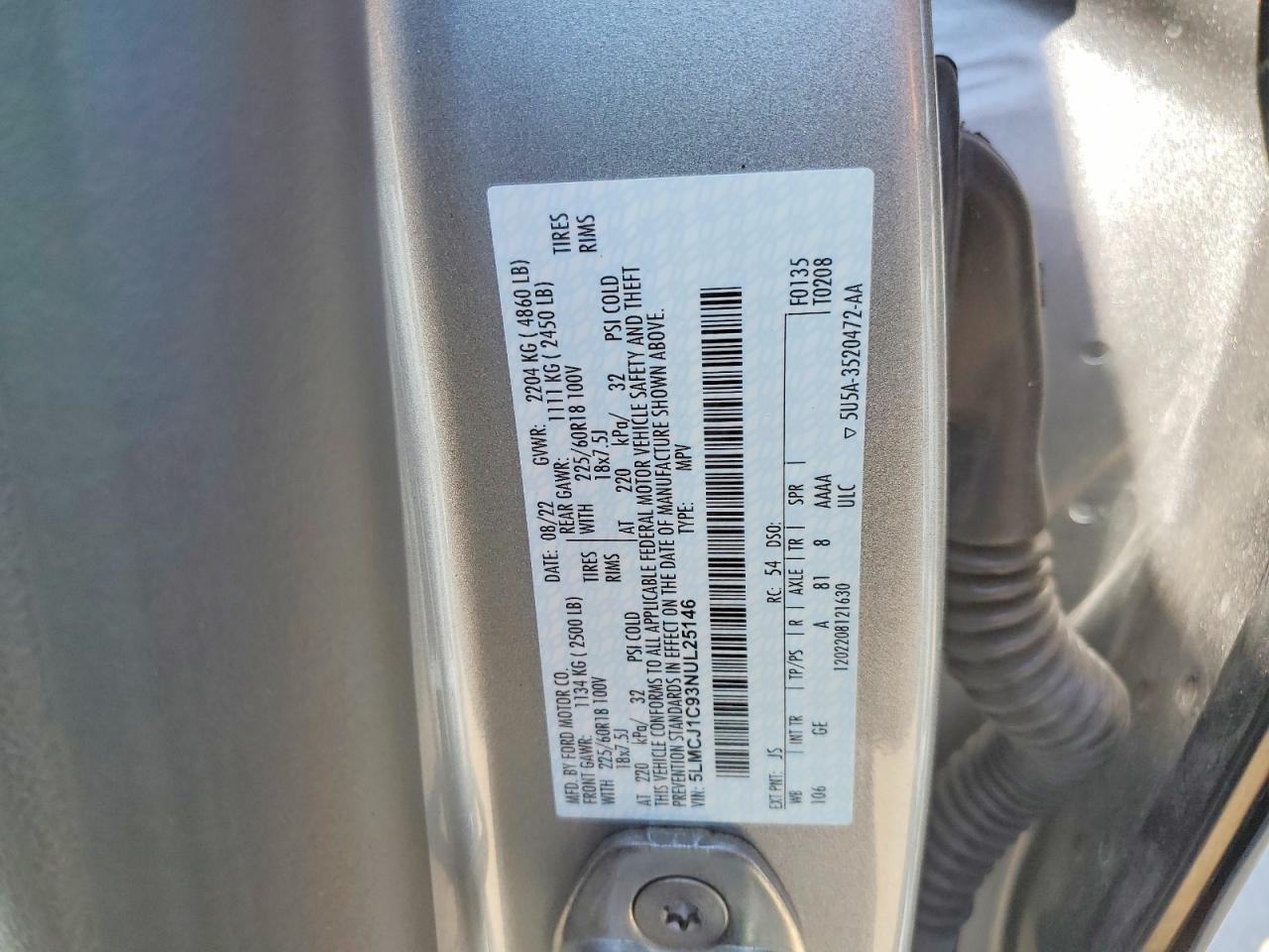 LINCOLN CORSAIR 2022 — 13
