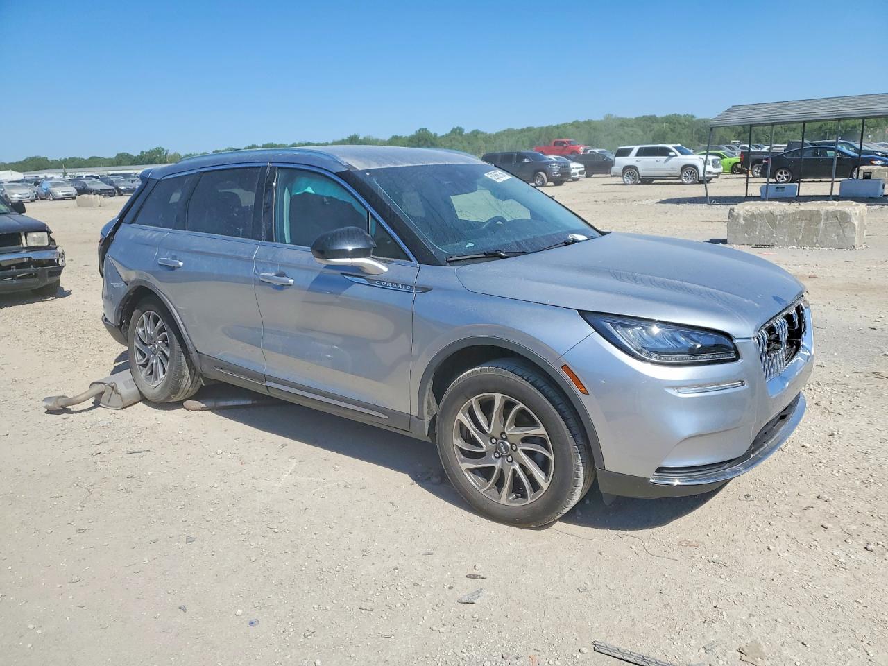 LINCOLN CORSAIR 2022 — 5