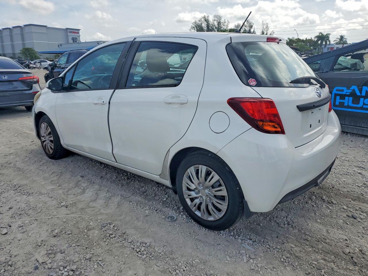 TOYOTA YARIS 2016 — 3