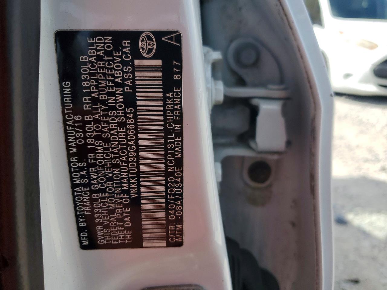 TOYOTA YARIS 2016 — 13