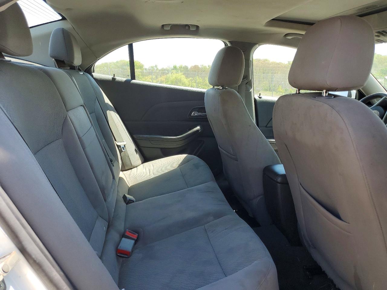 CHEVROLET MALIBU 2015 — 11