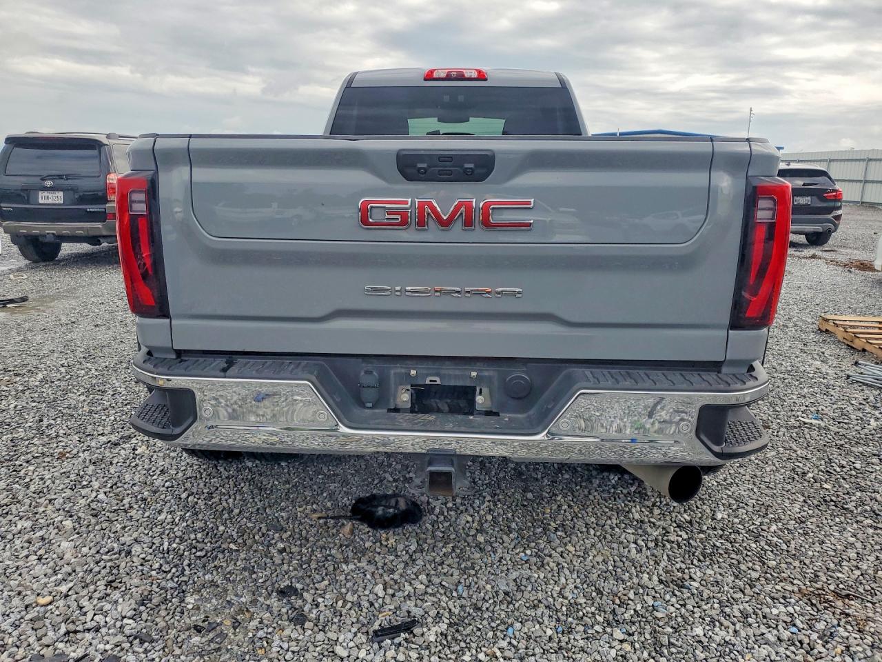GMC SIERRA 2025 — 7