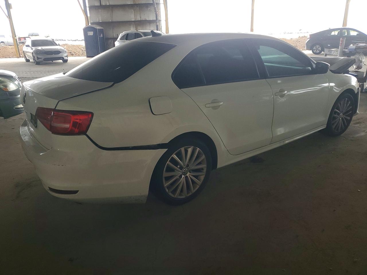 VOLKSWAGEN JETTA 2015 — 4