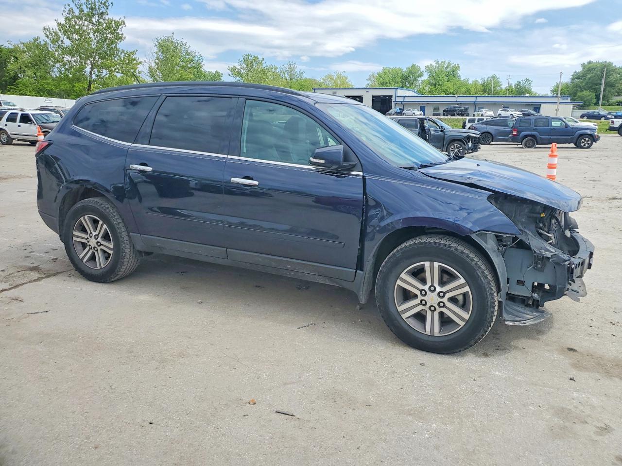 CHEVROLET TRAVERSE 2017 — 5