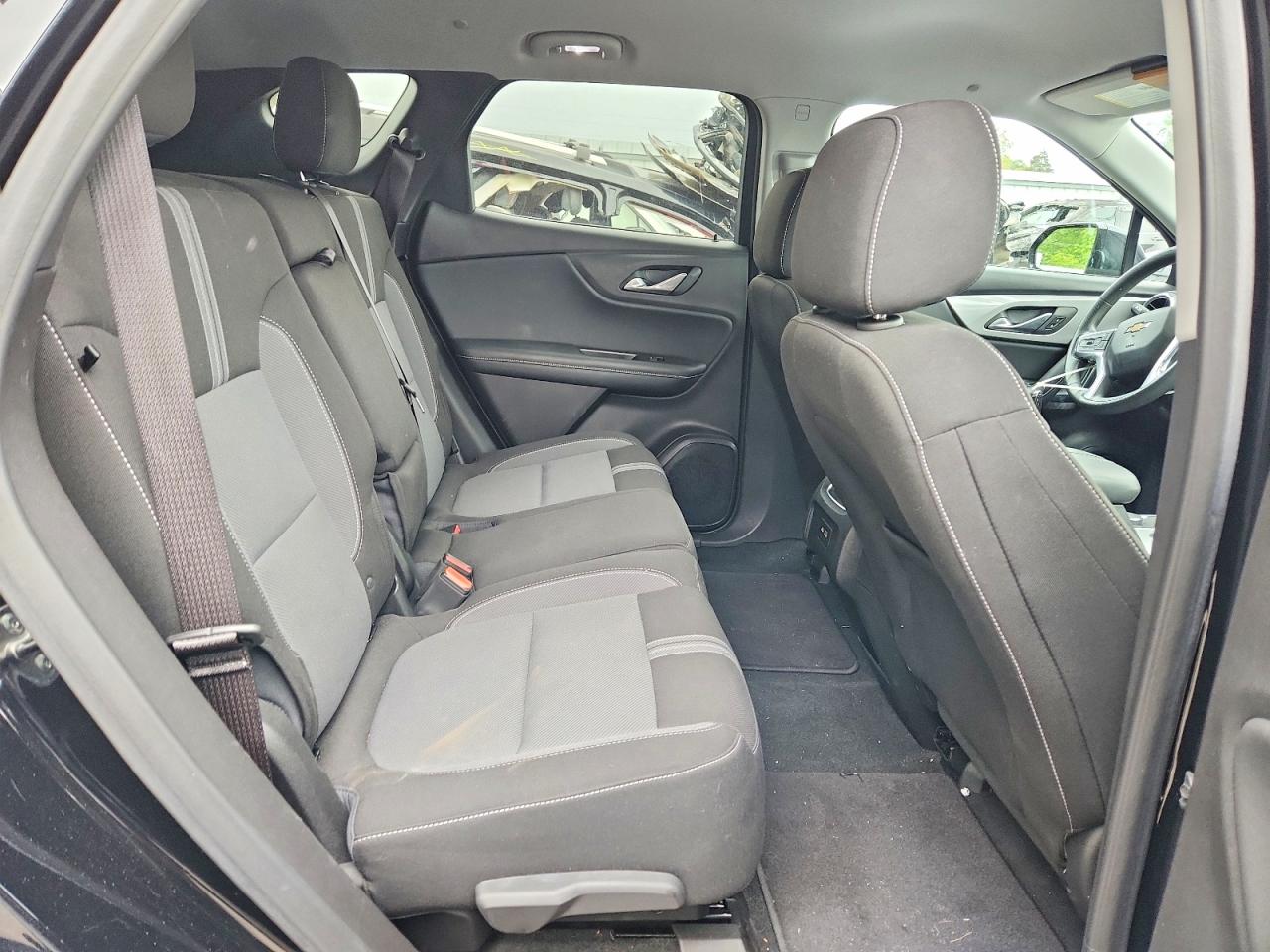 CHEVROLET BLAZER 2024 — 12