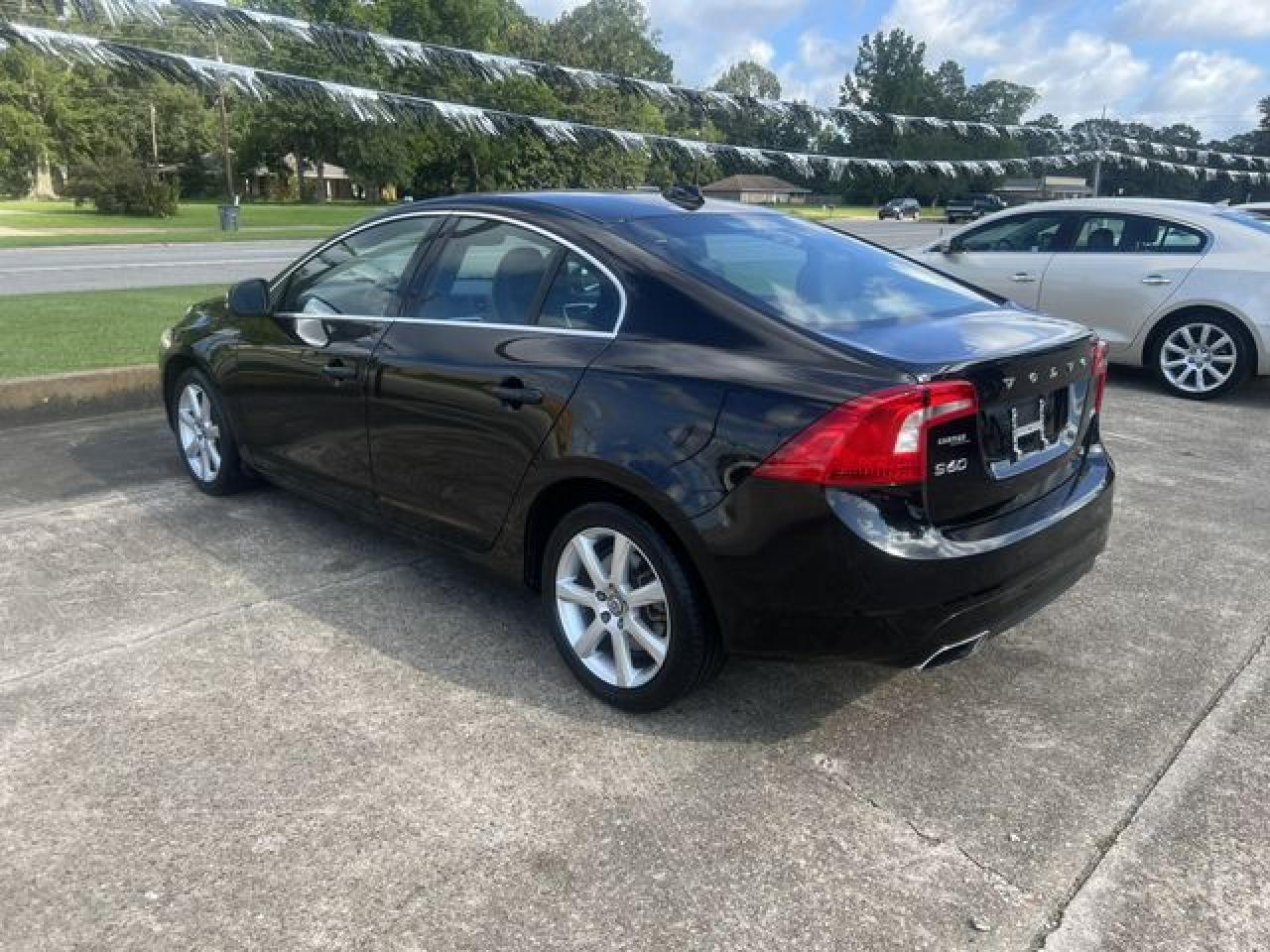 VOLVO S60 2016 — 2