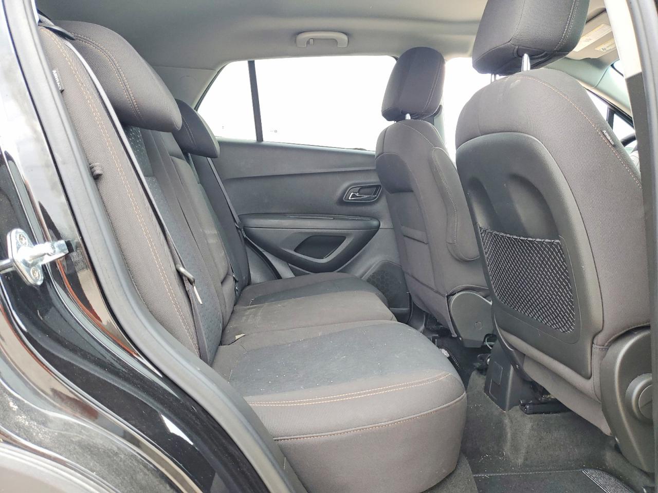 CHEVROLET TRAX 2020 — 12