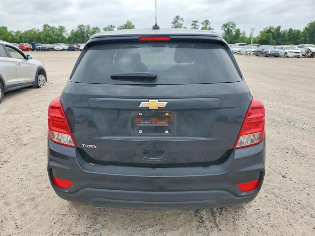 CHEVROLET TRAX 2020 — 7