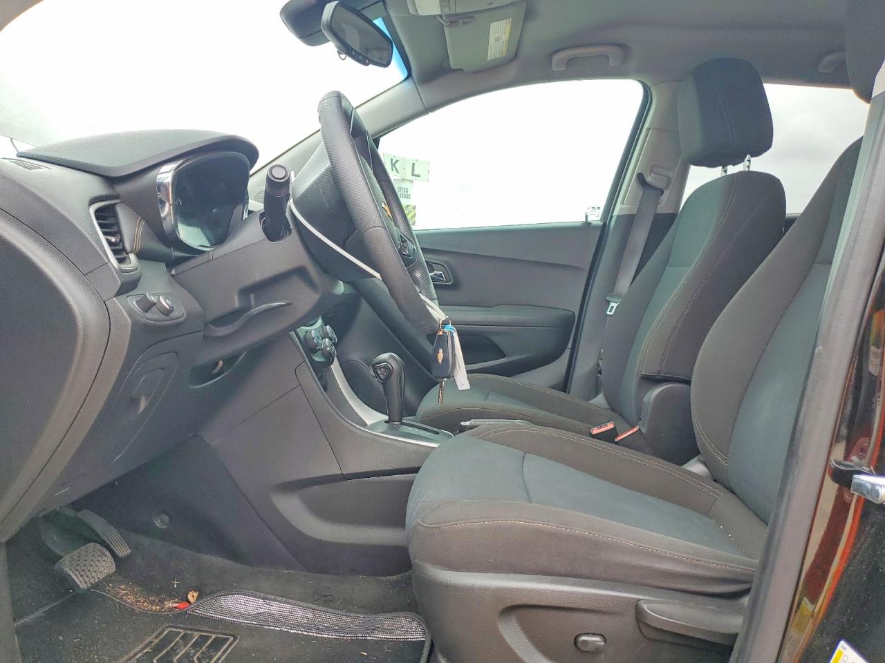 CHEVROLET TRAX 2020 — 8
