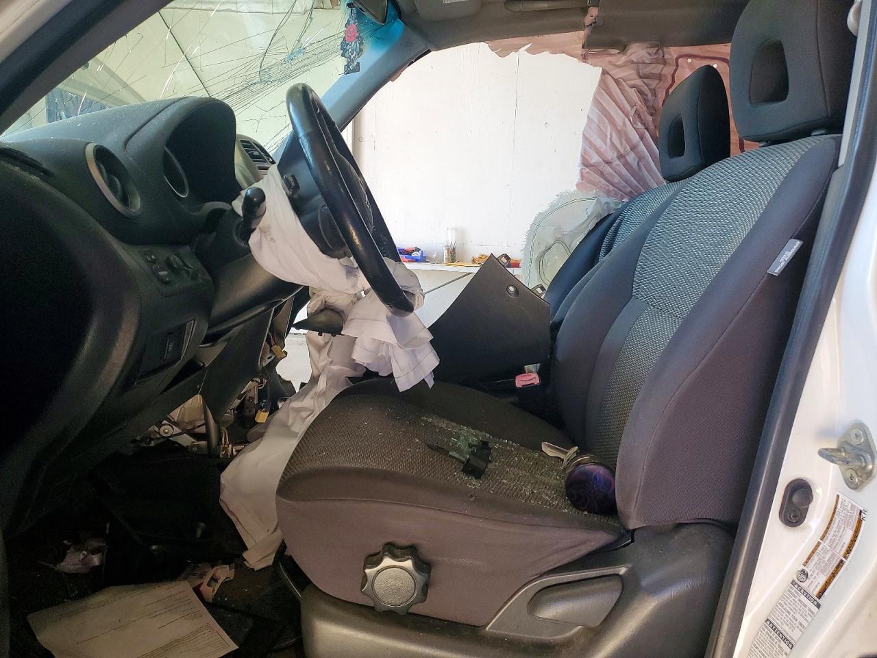 TOYOTA RAV4 2005 — 8