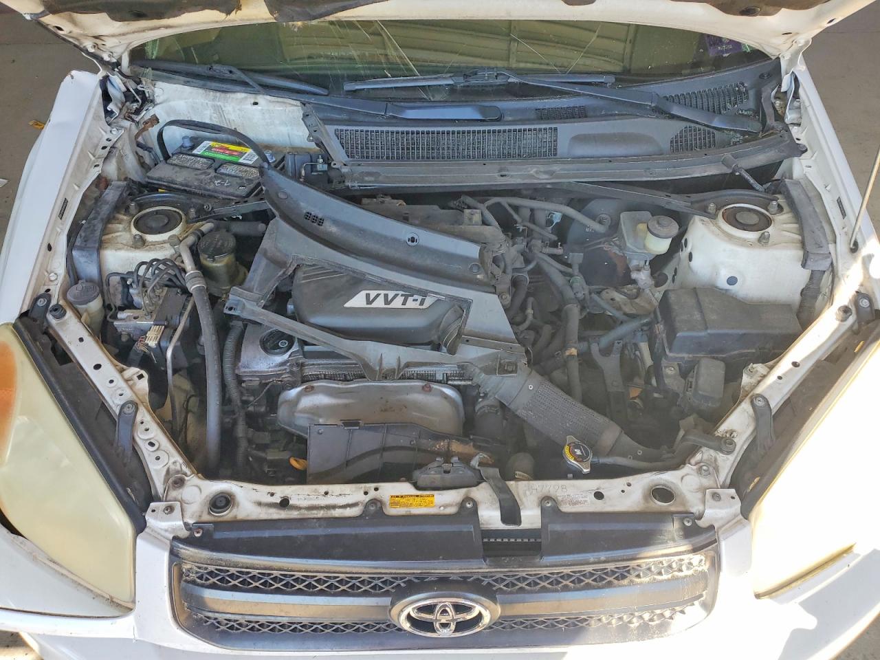 TOYOTA RAV4 2005 — 12