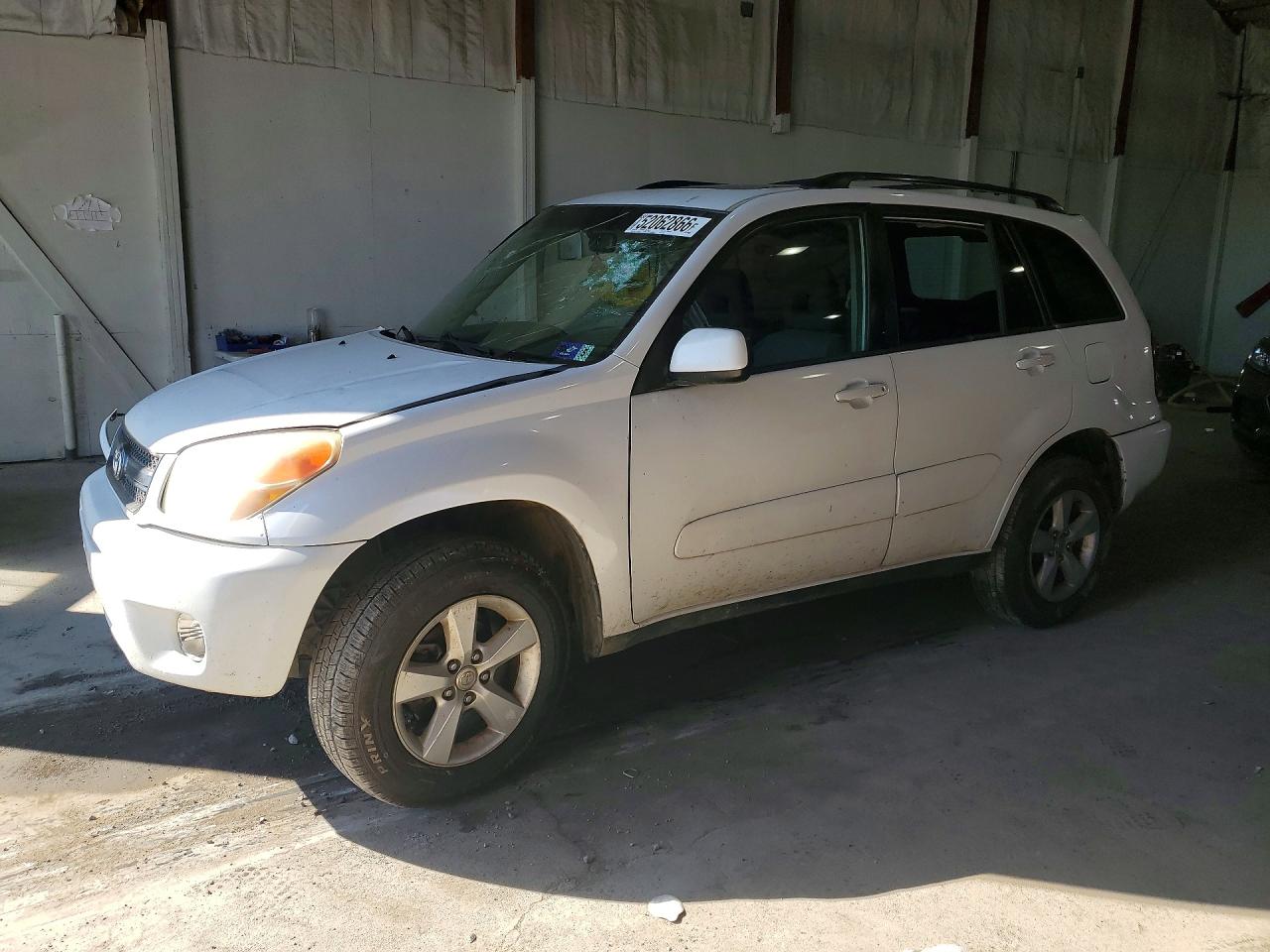 TOYOTA RAV4 2005 — 2