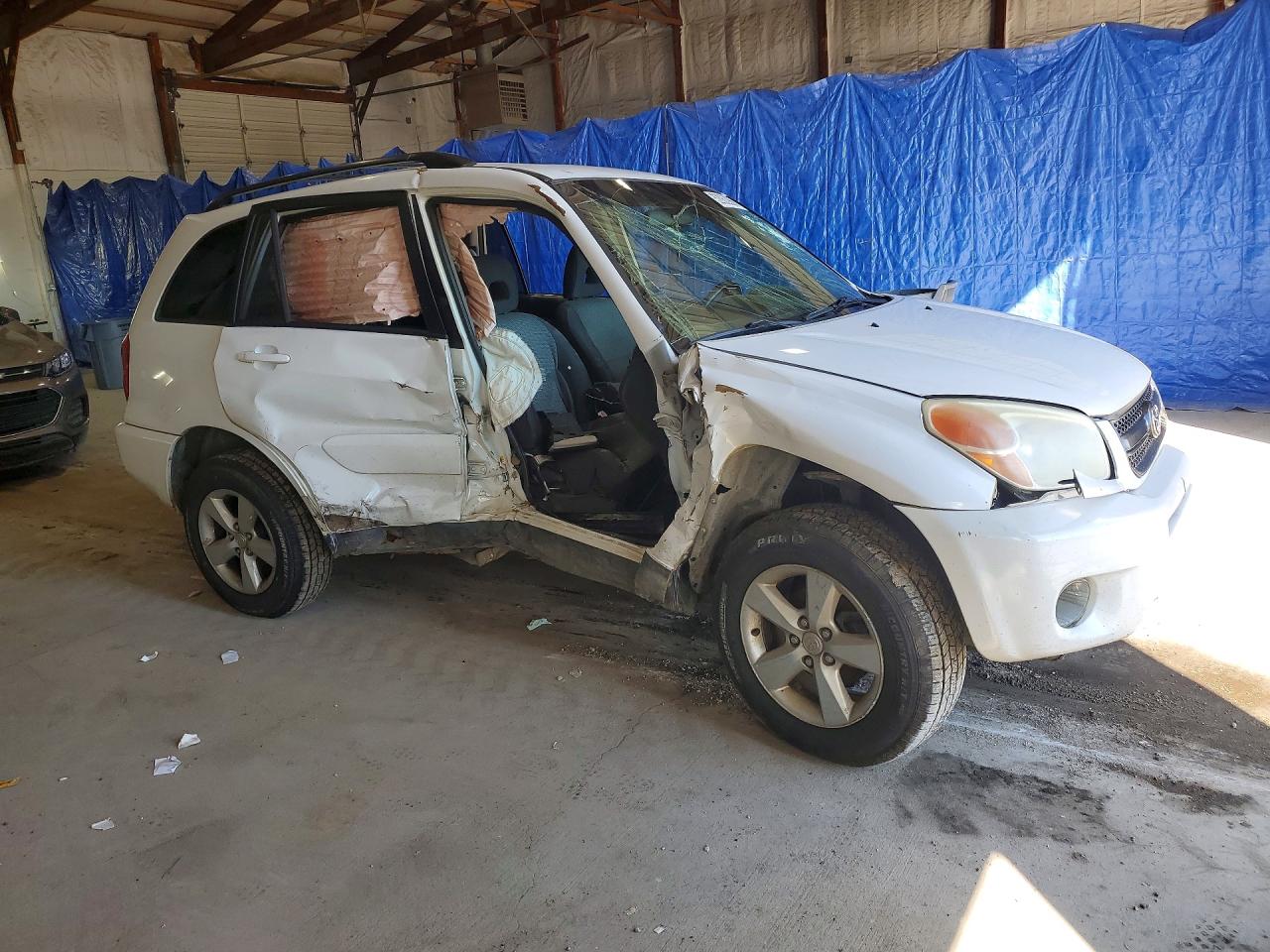 TOYOTA RAV4 2005 — 5