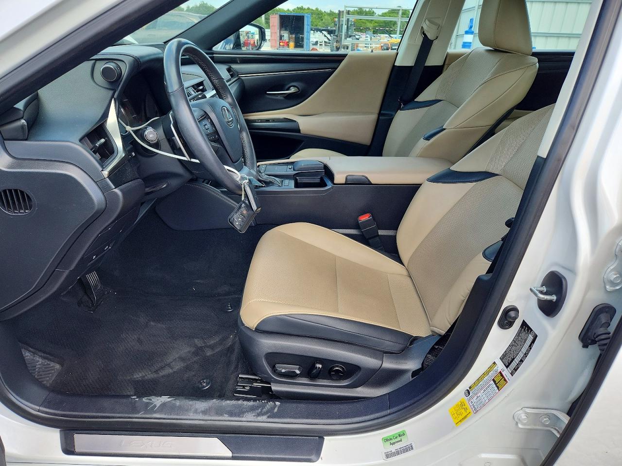 LEXUS ES 350 2021 — 8
