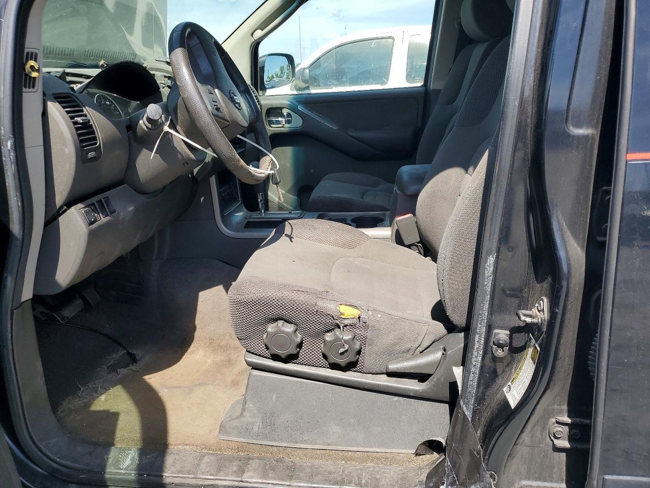 NISSAN PATHFINDER 2005 — 8