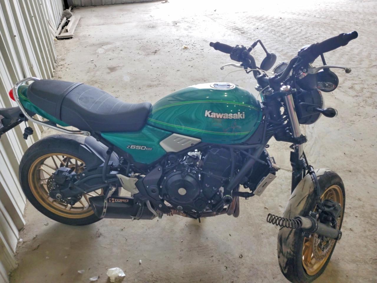 KAWASAKI ER650 2022 — 2