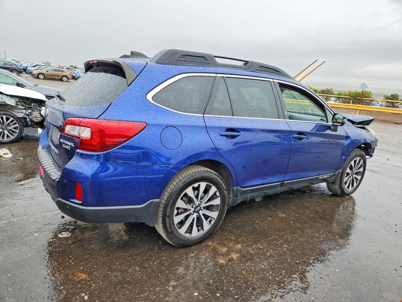 SUBARU OUTBACK 2017 — 4