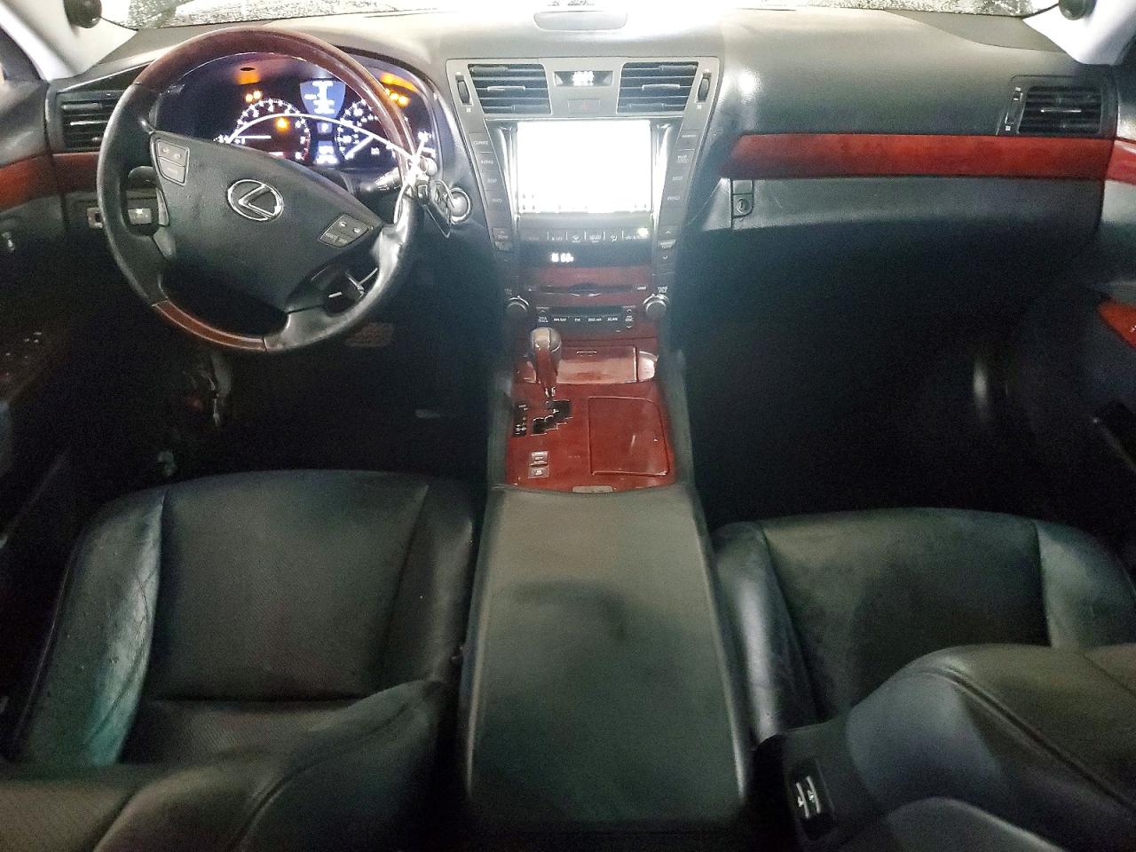 LEXUS LS 2008 — 9