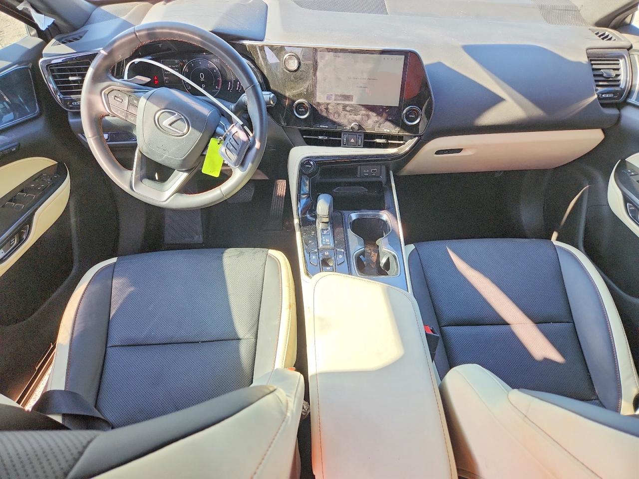 LEXUS NX 2024 — 9