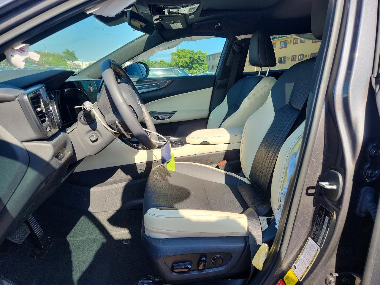 LEXUS NX 2024 — 8