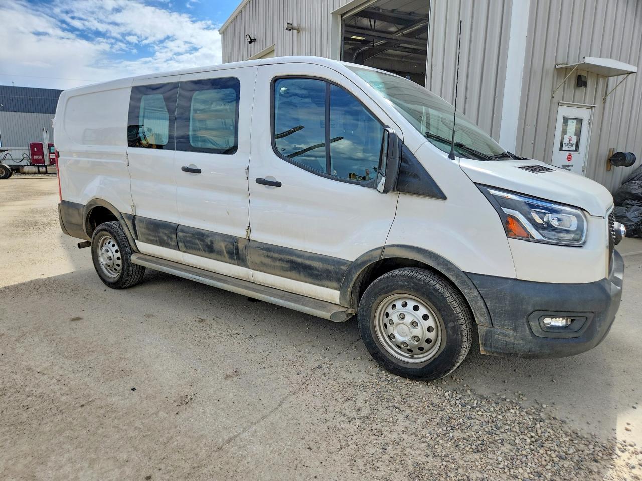 FORD TRANSIT 2023 — 5
