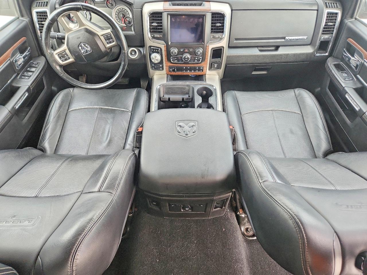 RAM 1500 2018 — 9