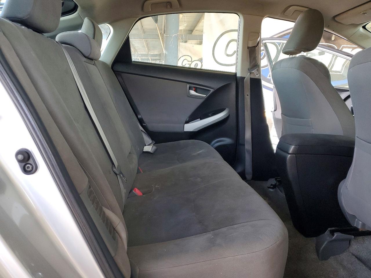 TOYOTA PRIUS 2013 — 11