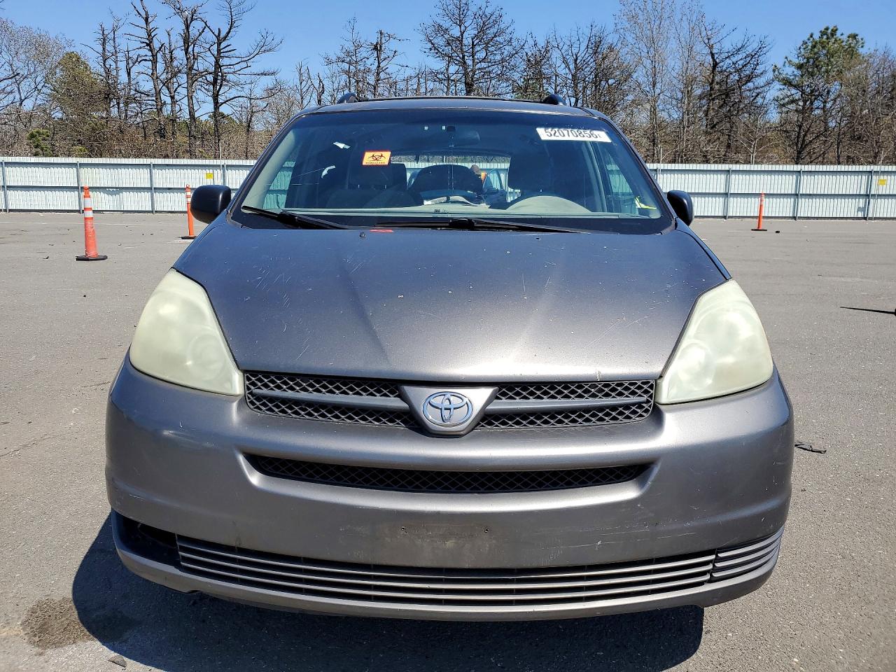 TOYOTA SIENNA 2004 — 6