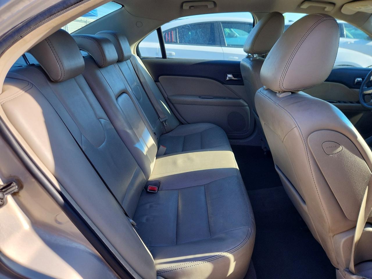 FORD FUSION 2010 — 11