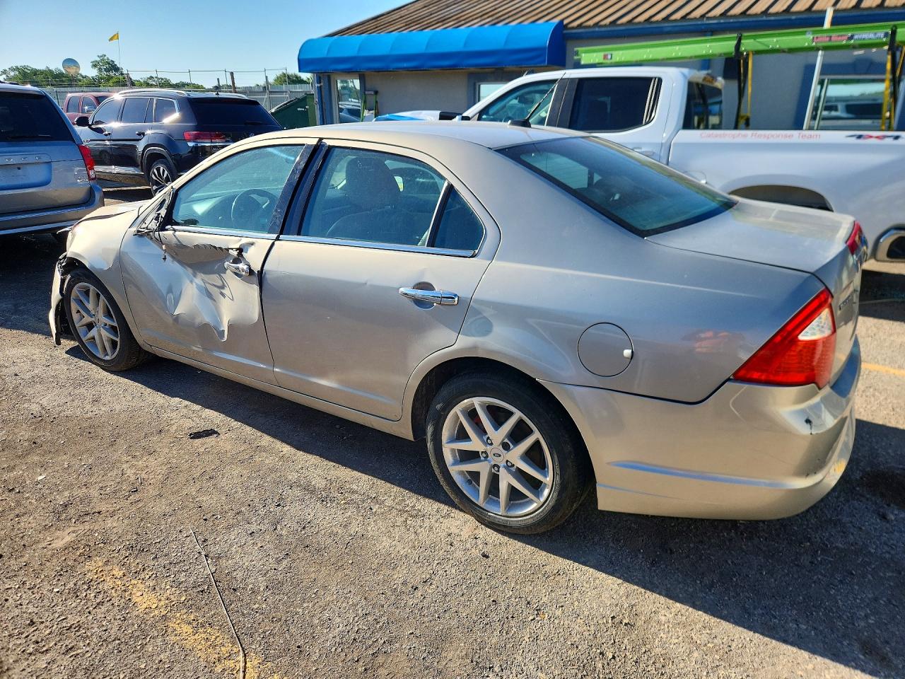 FORD FUSION 2010 — 3