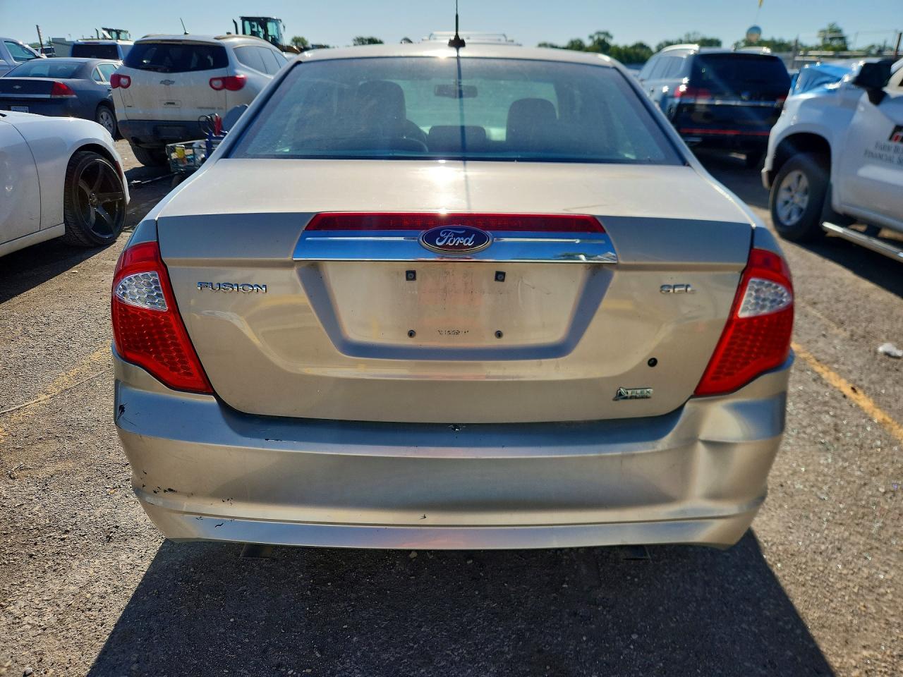 FORD FUSION 2010 — 7