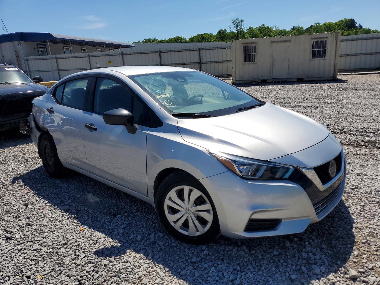 NISSAN VERSA 2020 — 5